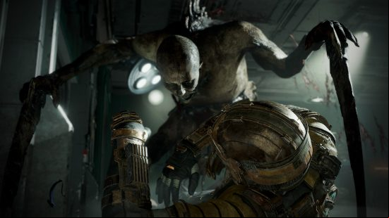 Dead Space Remake can learn from The Callisto Protocol's combat. Isaac Clarke is attacked by a creature in the Dead Space Remake
