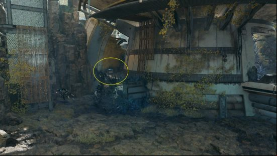 A circle shows the location of the Star Wars Jedi Survivor Hunter outfit
