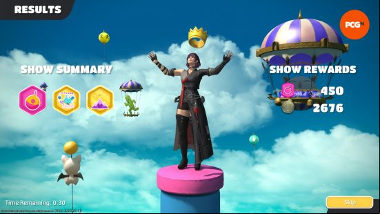 FFXIV Fall Guys victory screen - A purple-haired Hyur celebrates their Victory Crown in the MMO event.