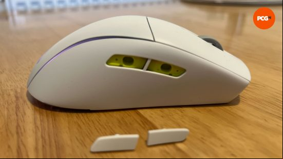 Corsair M75 Wireless removable buttons 