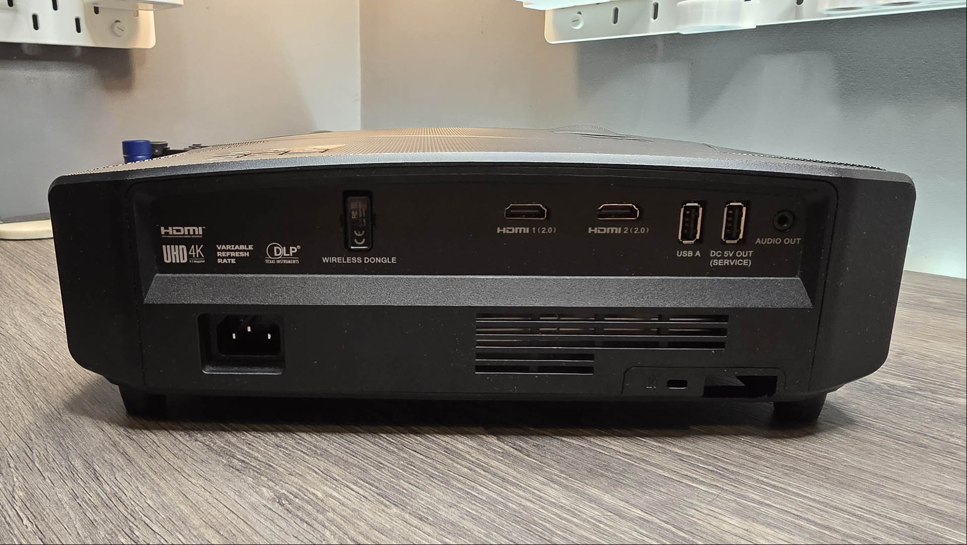 The Acer Predator G711 projector on a table