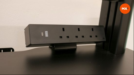 corsair platform6 gaming desk review 08