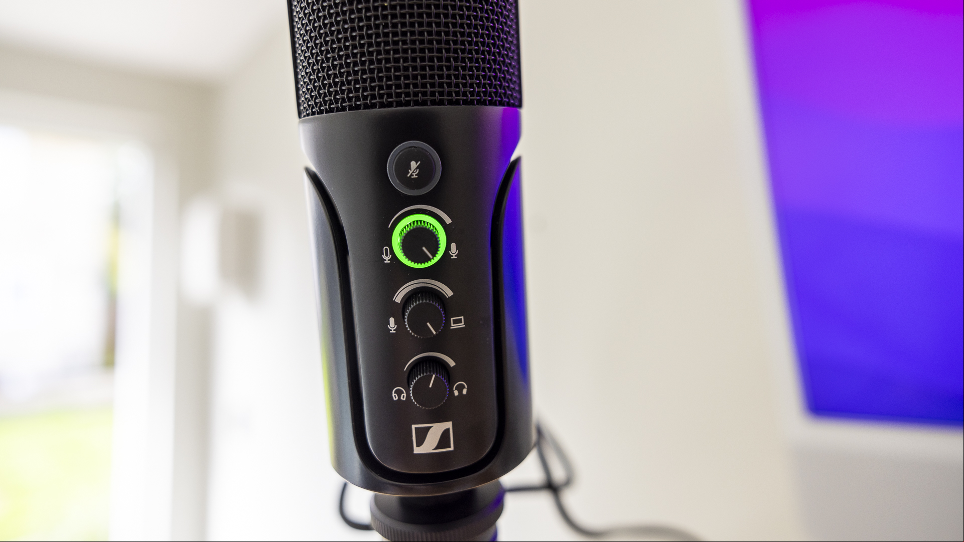 Sennheiser Profile Mic review image showing a close up of the controller.