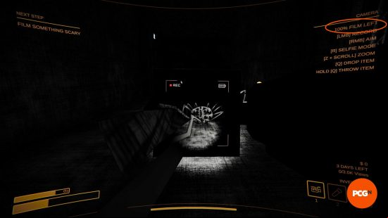 A player holds up the camera and records a spider attack, but the film level remains at 100% thanks to one of the best Content Warning mods, Infinite Camera.