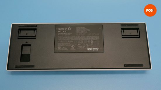 logitech g pro x 60 lightspeed review 07 underside