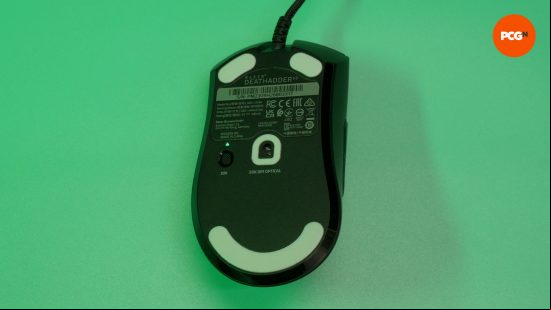 razer deathadder v3 review 04 underside