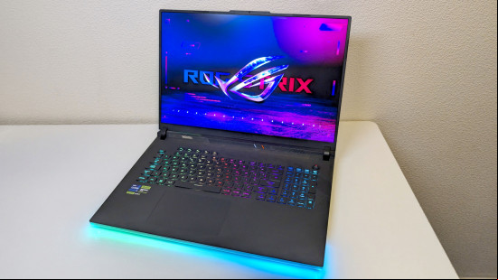 Asus ROG Strix Scar 18