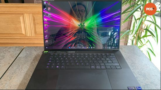 Razer Blade 16 (2024) review: A lovely image of Ben taking a photo in the reflective screen there