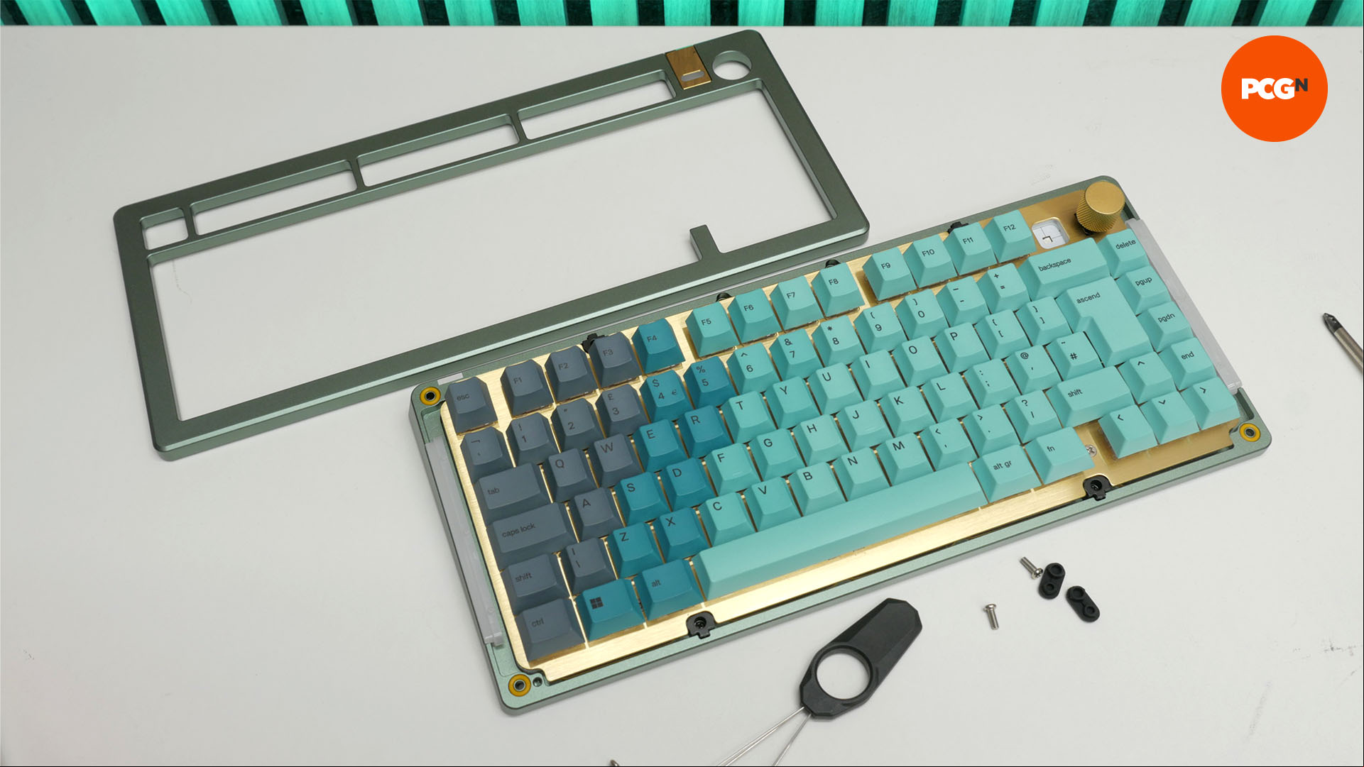 glorious gmmk 3 review 10 top case removed