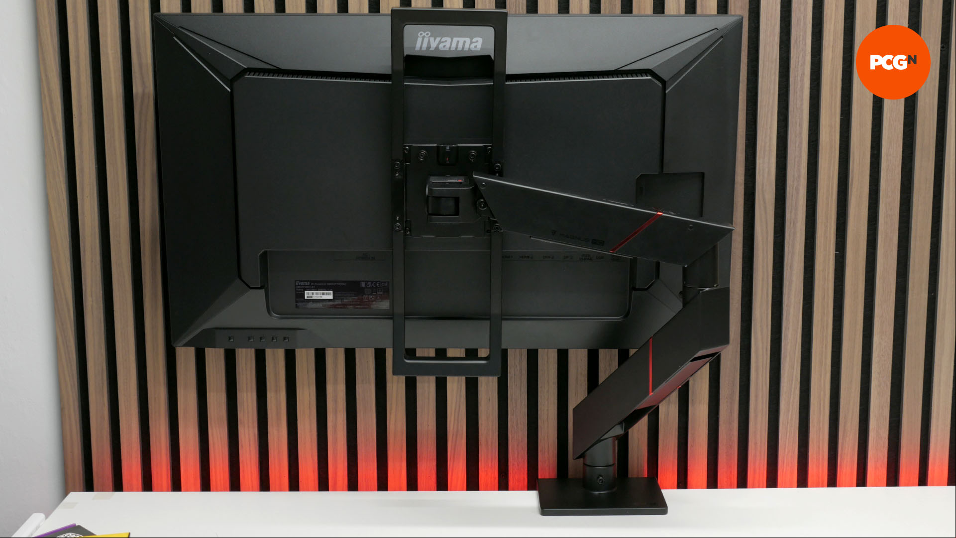 secretlab heavy duty monitor arm review 01