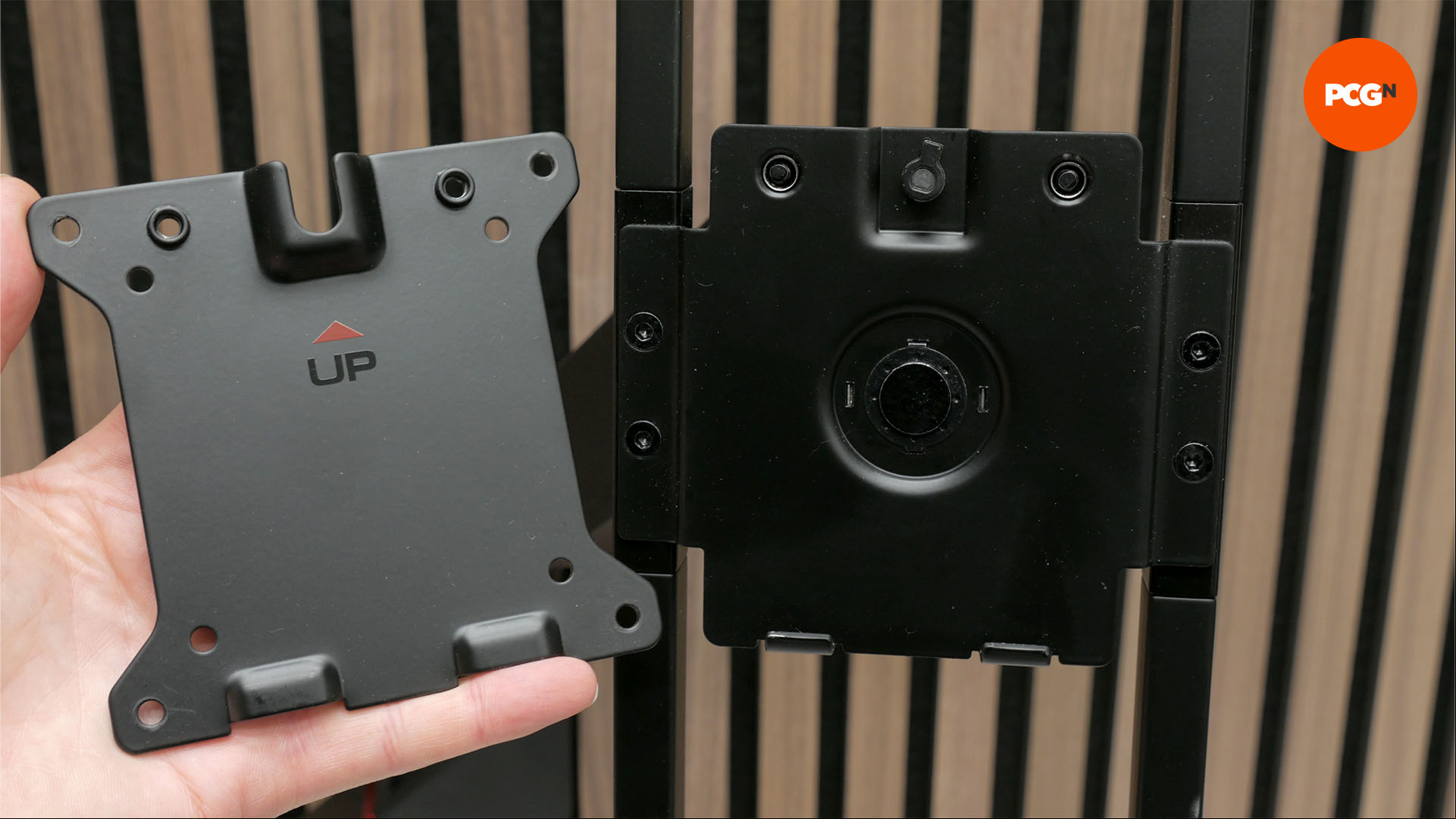 secretlab heavy duty monitor arm review 06 mounting plate