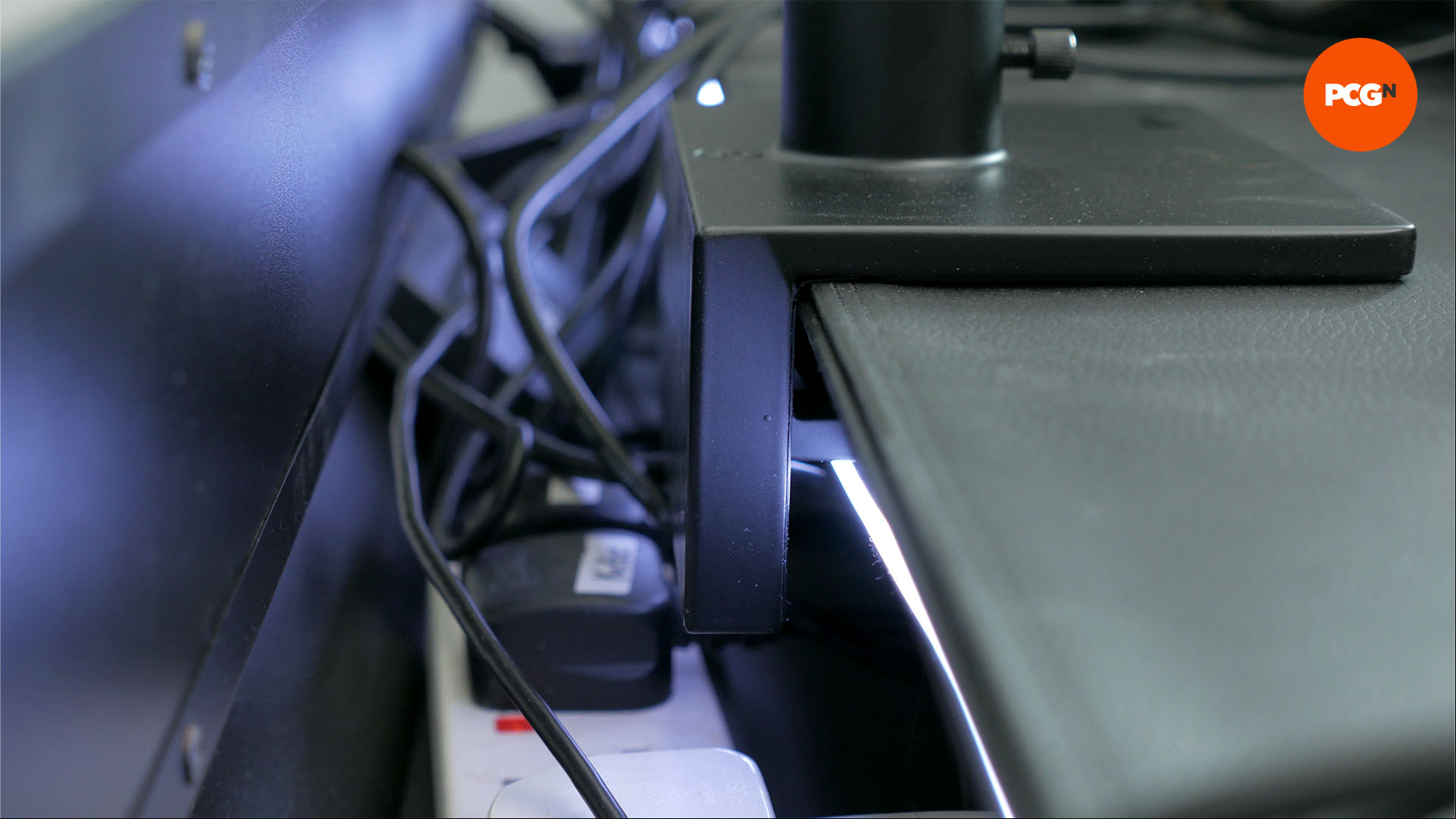 secretlab heavy duty monitor arm review 14 magnus desk compatibility
