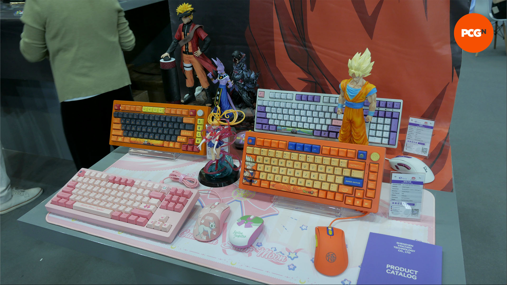 akko dragonball z mouse and keyboard 01