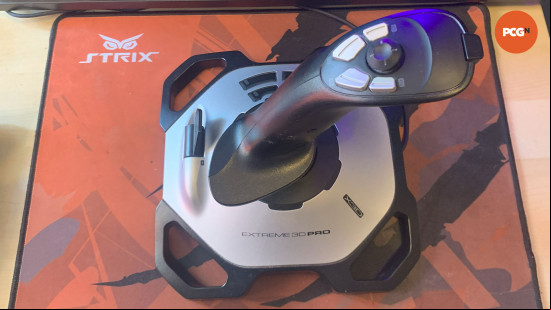 Logitech Extreme 3D Pro review: Joystick facing right