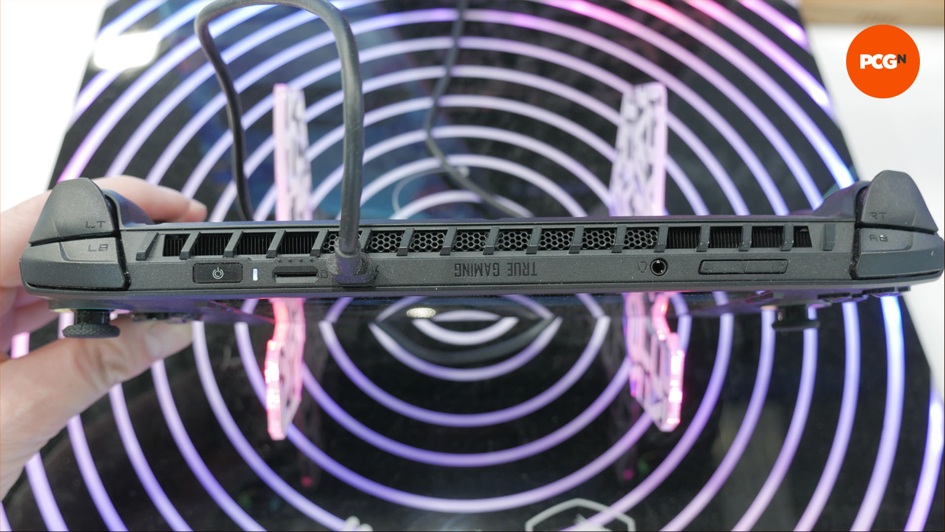 msi claw 8 ai+ hands on preview 05 top edge vents