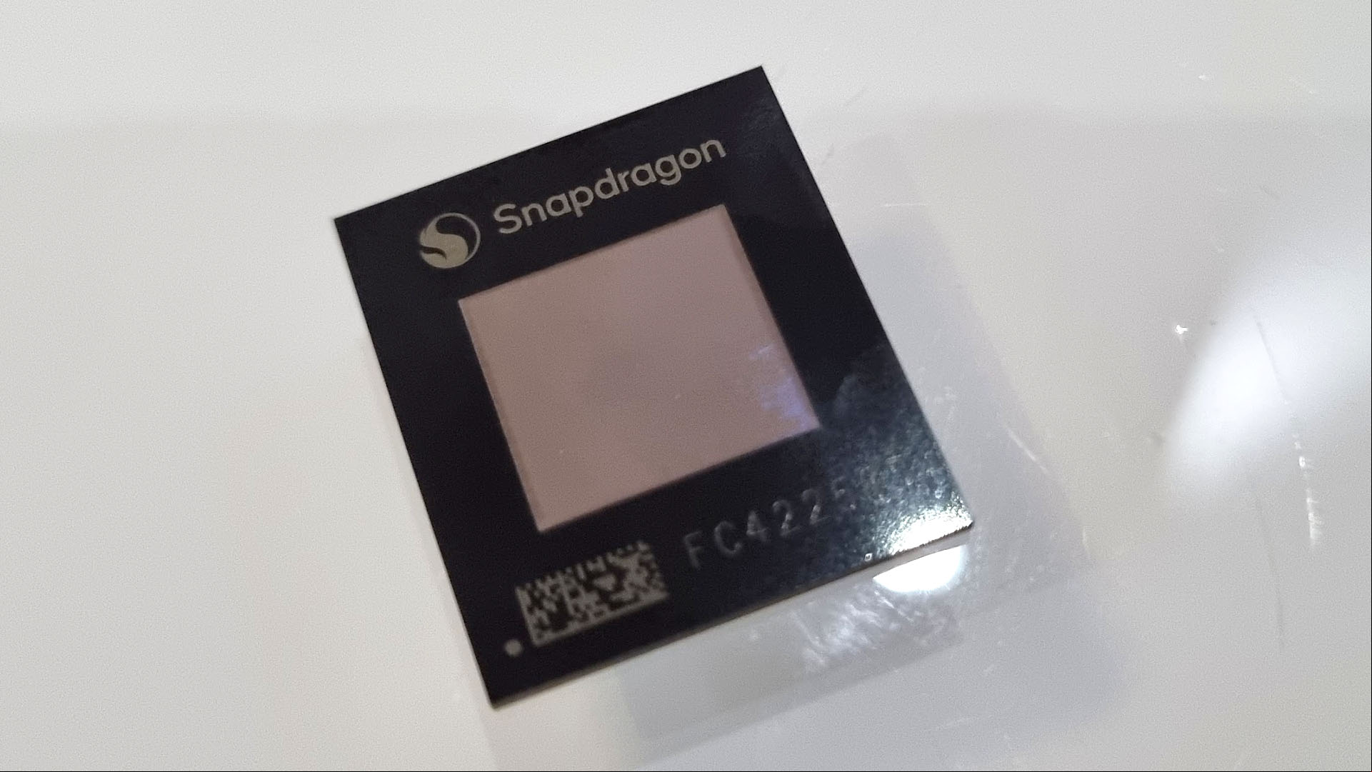 qualcomm snapdragon x plus 8 core silicon chip