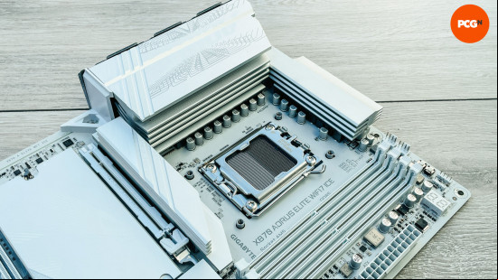 Gigabyte X870 Aorus Elite WiFi7 Ice review: Top of motherboard at an angle.