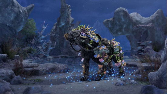 ESO Frosty Fun Golden Pursuits event 2024: The Shoal Bear mount posing in a deep-sea environment.