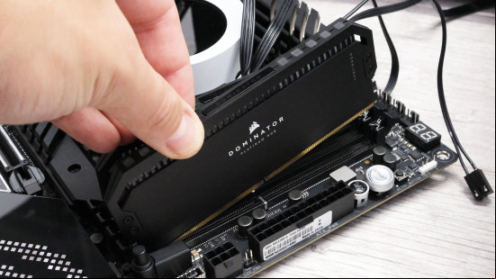 Corsair Dominator Platinum RGB DDR5