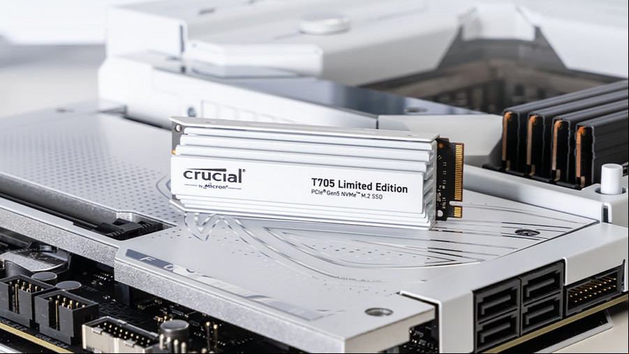 Crucial T705 white gaming SSD