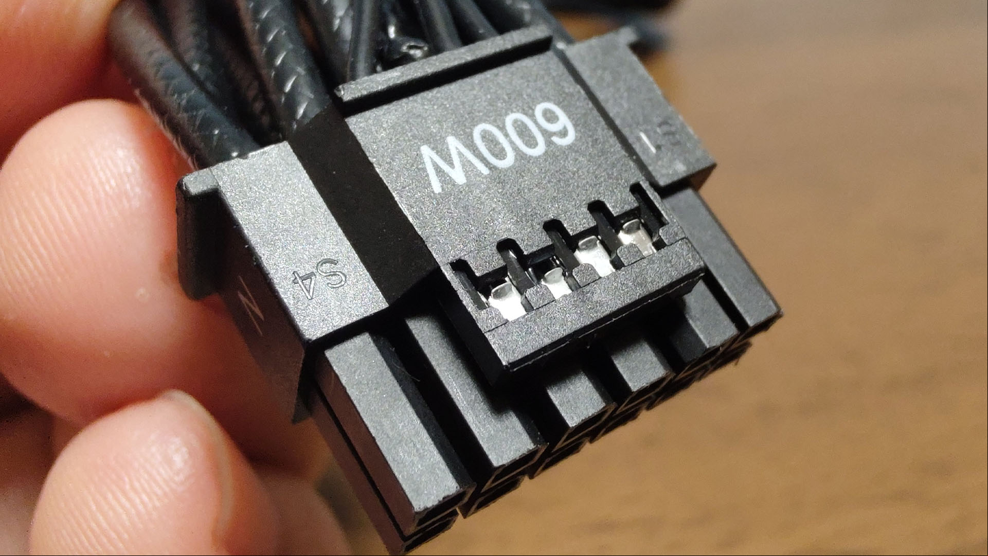 melting nvidia geforce rtx 5070 cable plug pin