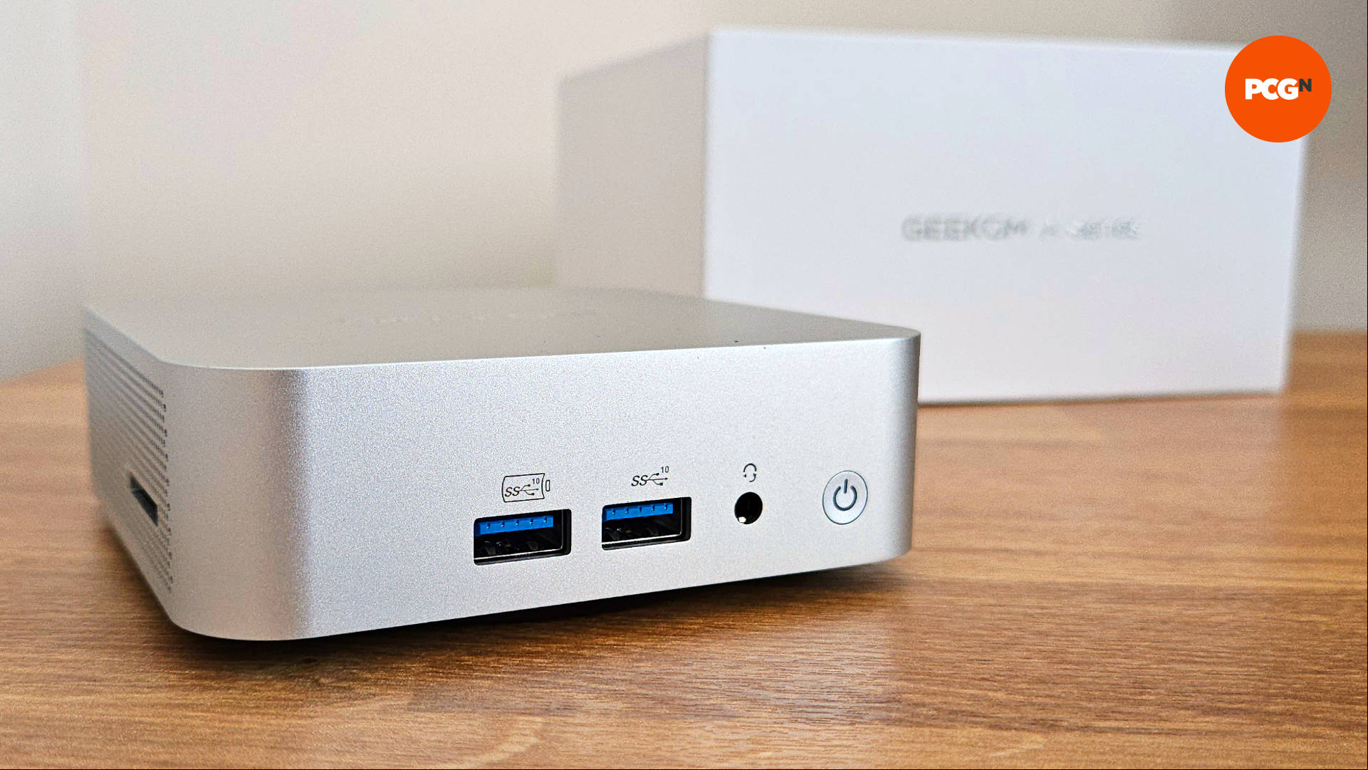 Geekom A6 up close