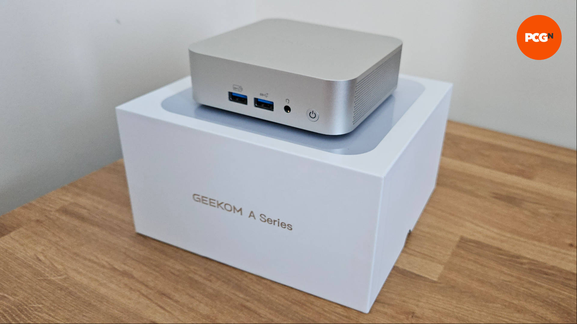 Geekom A6 with its box