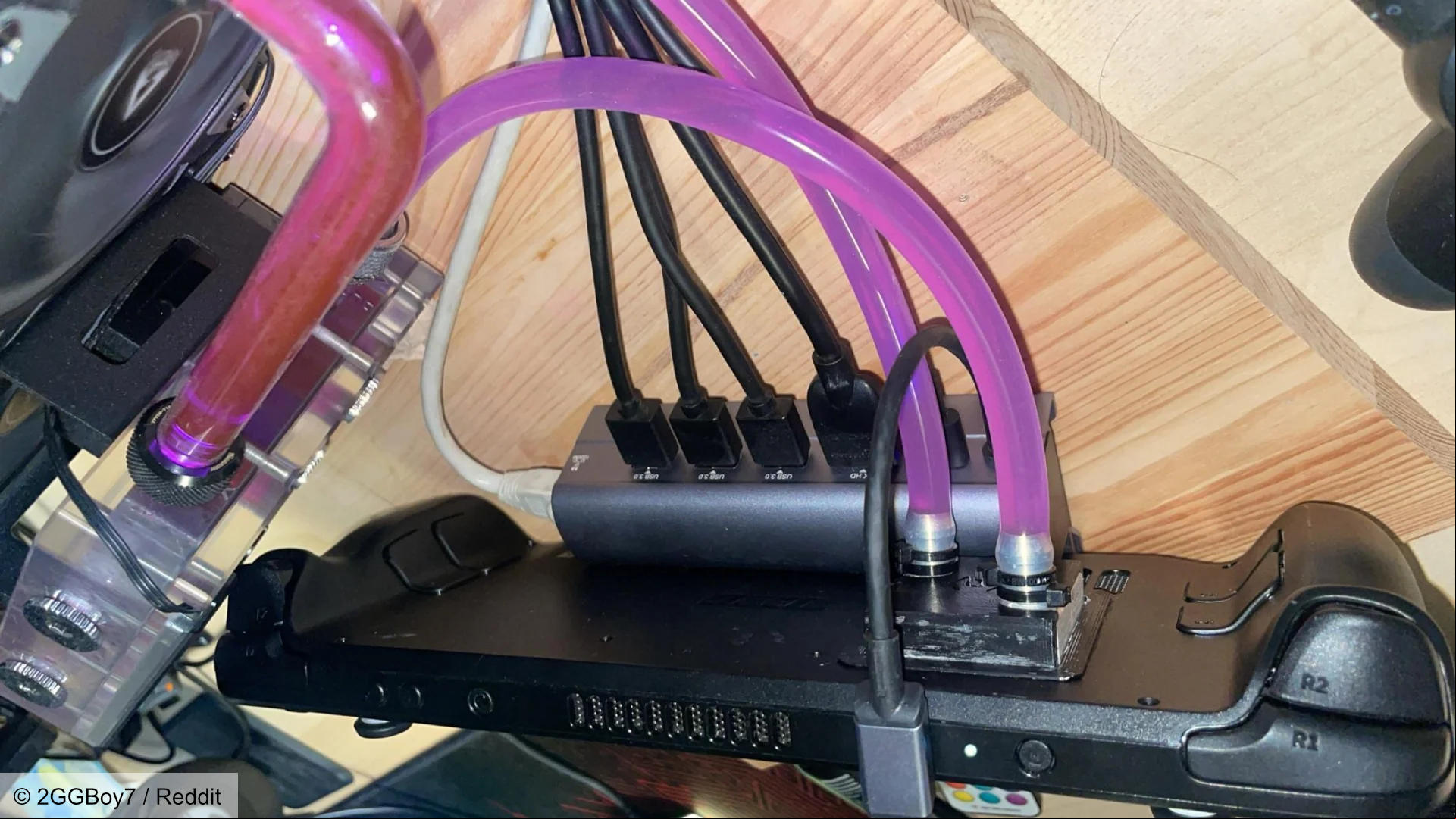 Water cooled Steam Deck mod with backplate modifications